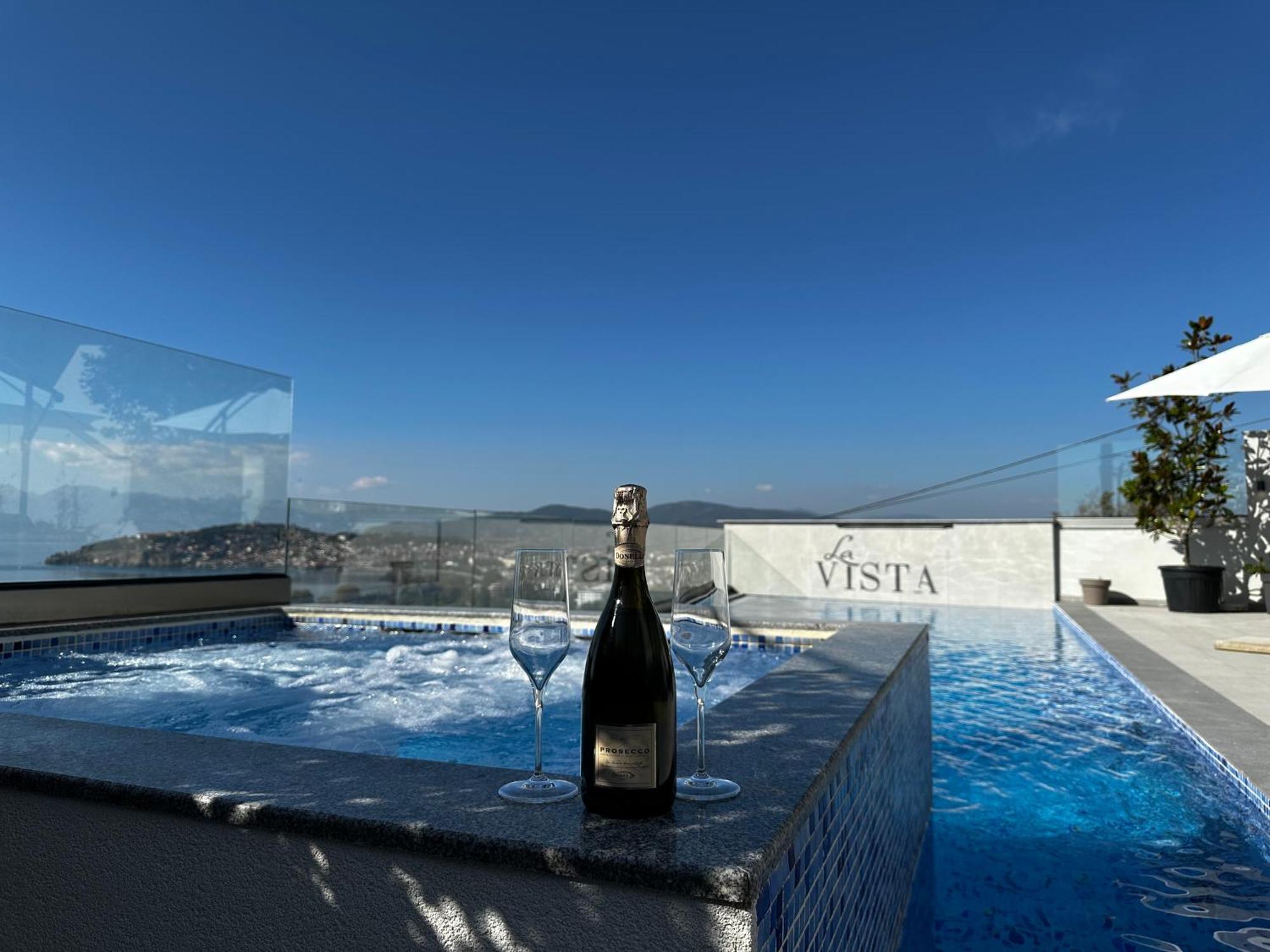 La Vista Luxury Villa โอครีด ภายนอก รูปภาพ