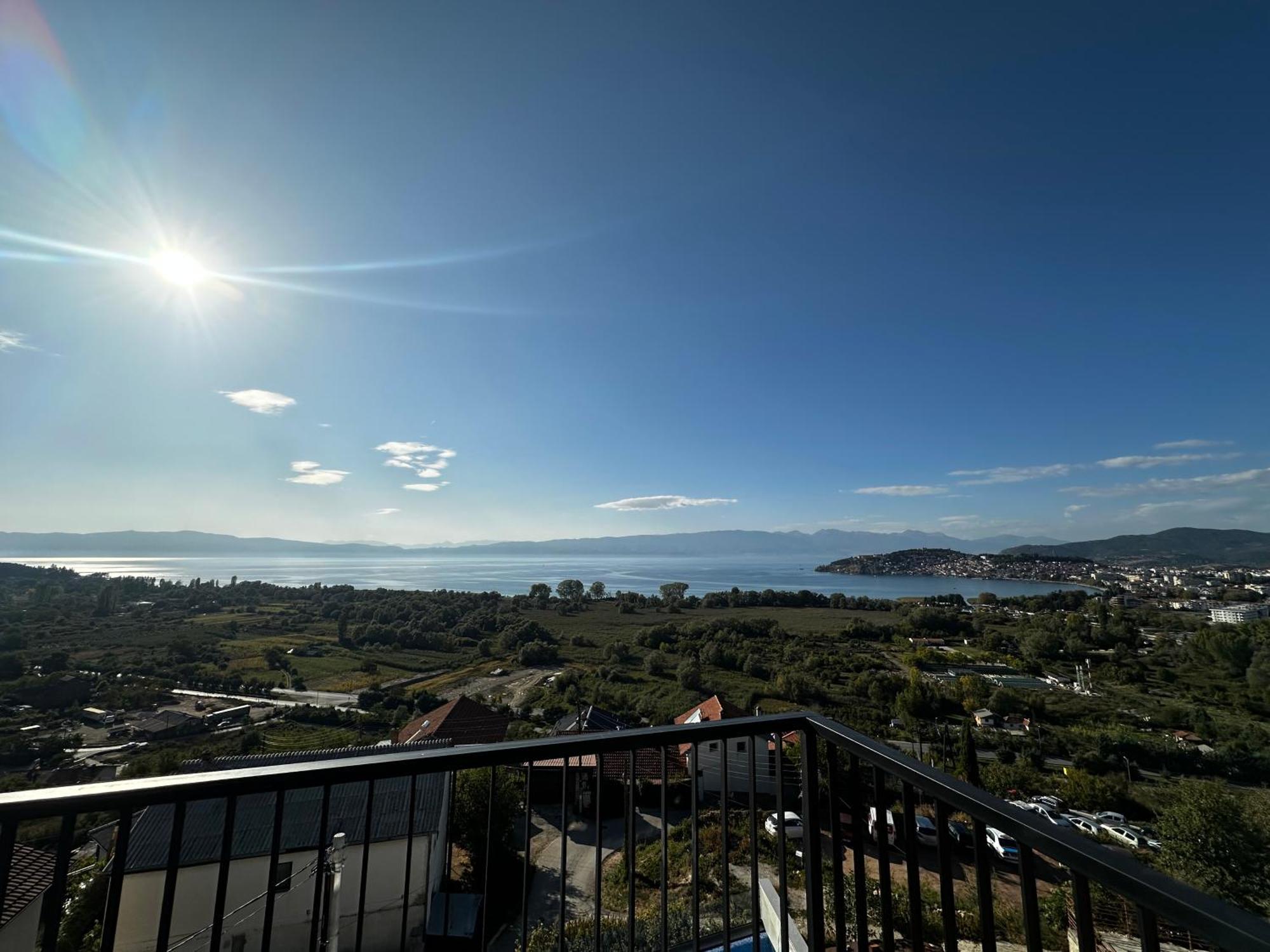 La Vista Luxury Villa โอครีด ภายนอก รูปภาพ